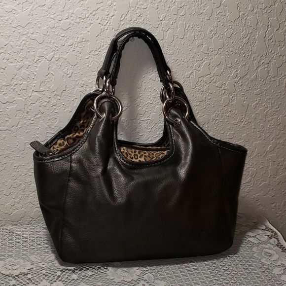 Tommy Hilfiger Handbags - Tommy Hilfiger purse